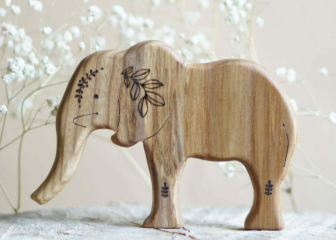 Wooden elephant toy dad