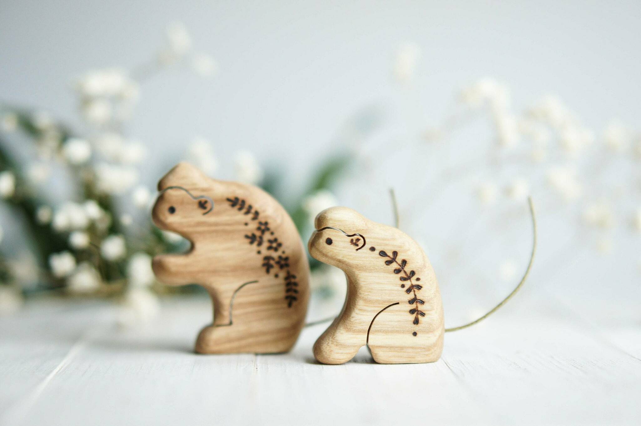 Monkey wooden toy set 2 pieces.