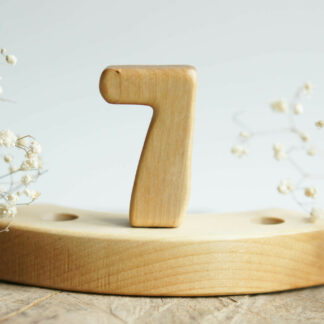 Wooden number 7