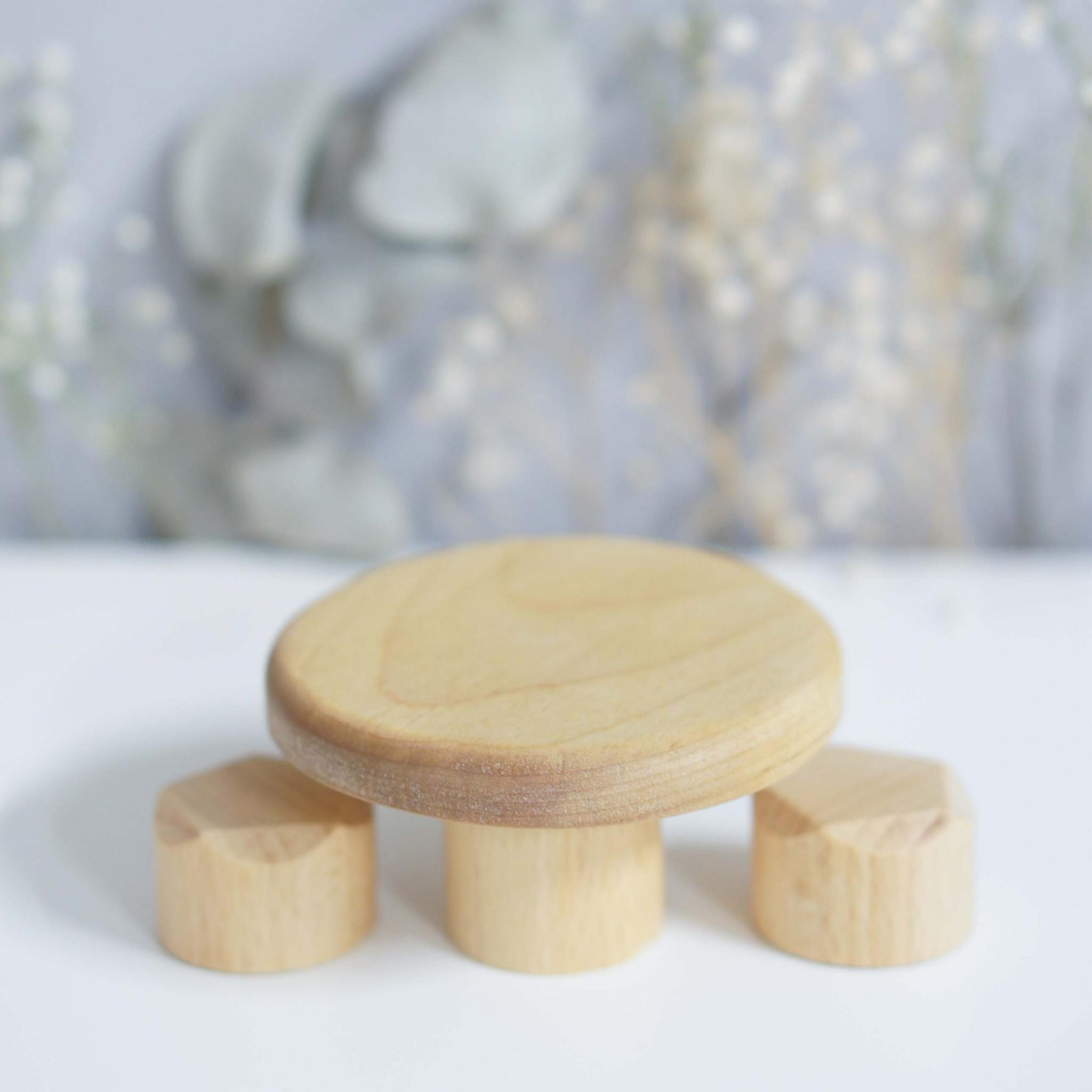 Table and 2 chairs set