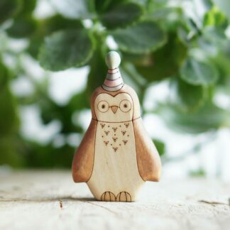 Owl with party hat